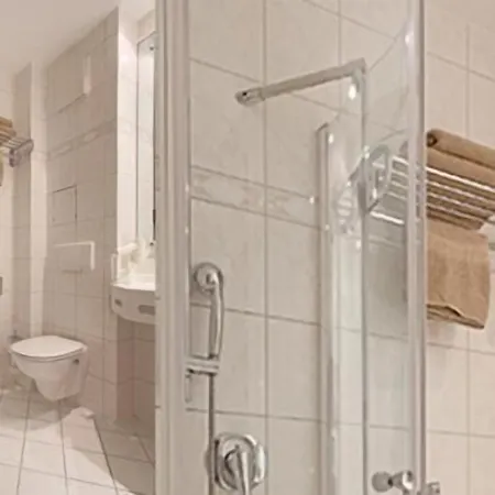 Ξενοδοχείο Victoria 3*