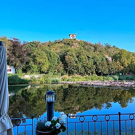 Victoria Hotel 3*