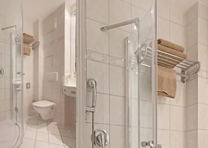 Ξενοδοχείο Victoria 3*